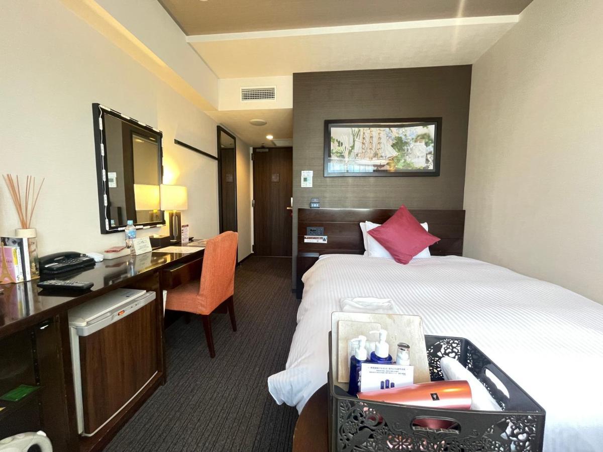 ลากูนาสวีท ชิง โยโกฮาม่า Hotel ภายนอก รูปภาพ